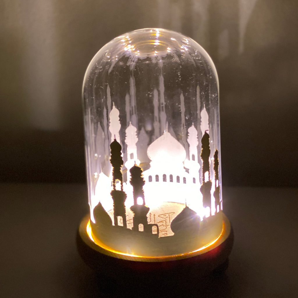 Small Dome Light includes batteries